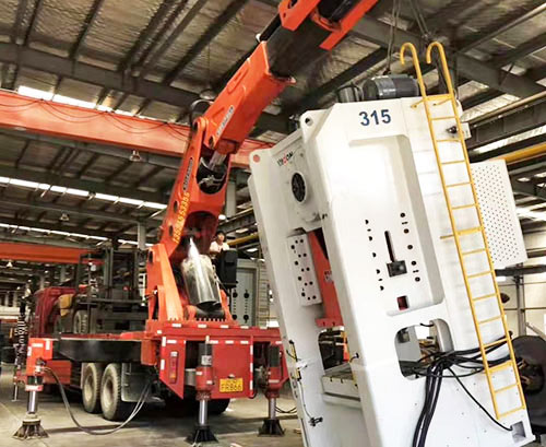 武安县提升工作效率，选择优质折臂吊租赁服务